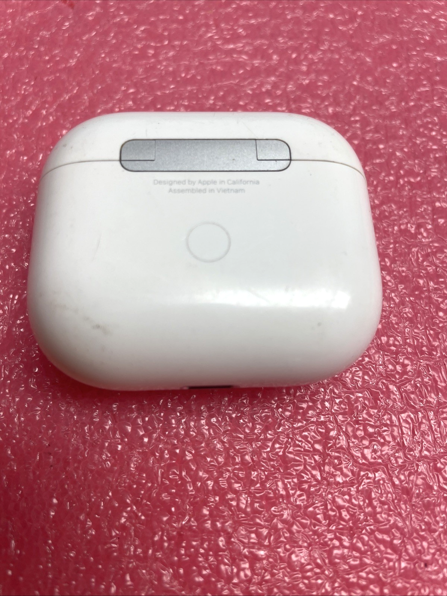 GENUINE Apple AirPods Headphones Wireless Earbuds A2564 W Charging