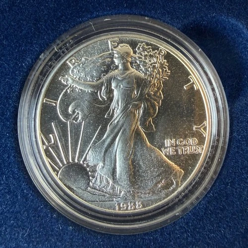Two 1988 Silver Eagle US Mint Issue 1oz, Uncirculated, Uncertified