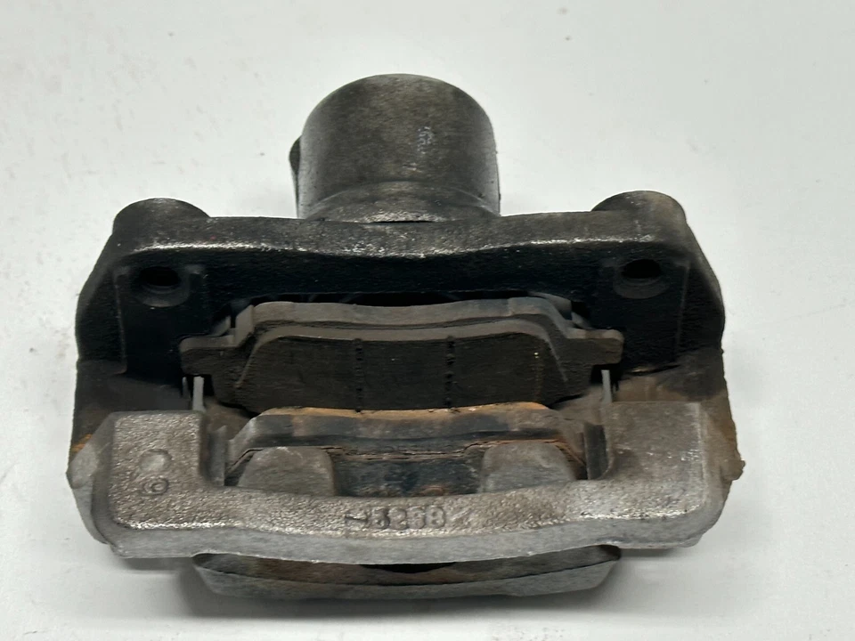 F210103 2013-2018 凯迪拉克 ATS 后制动卡钳 GM 司机侧 RWD 2.5L 原始设备制造商 — 第 4/4 张图片