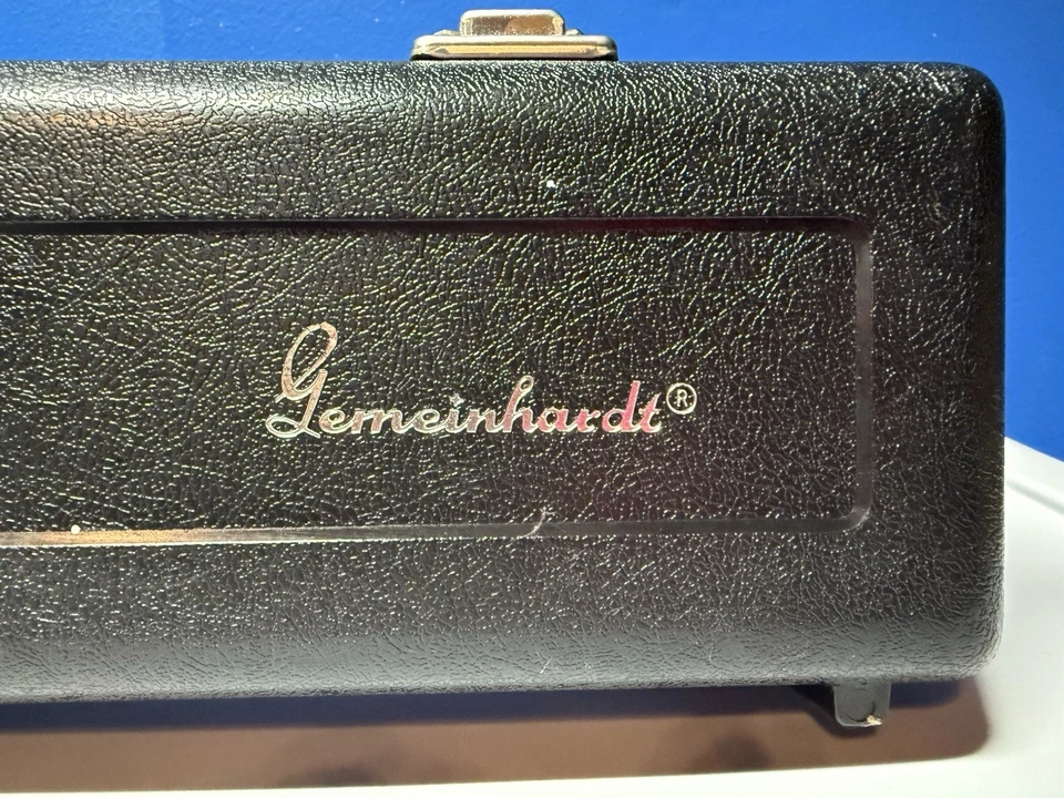 Flauta Gemeinhardt 2SP banhada a prata, limpa e esterilizada com estojo e pano de limpeza - Imagem 4 de 4