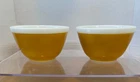 Vtg. PYREX #401 Round Mixing Bowl 1.5 Pint Butterscotch Gold White Rim (2 avail)