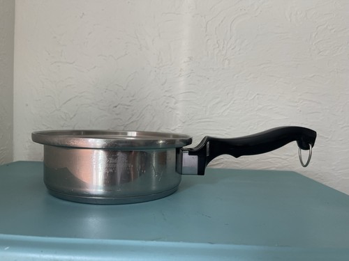 Chef's Ware Townecraft T304 Multi Core Sauce Pan Stainless Steel 7.5" w/ Lid - Picture 4 of 12