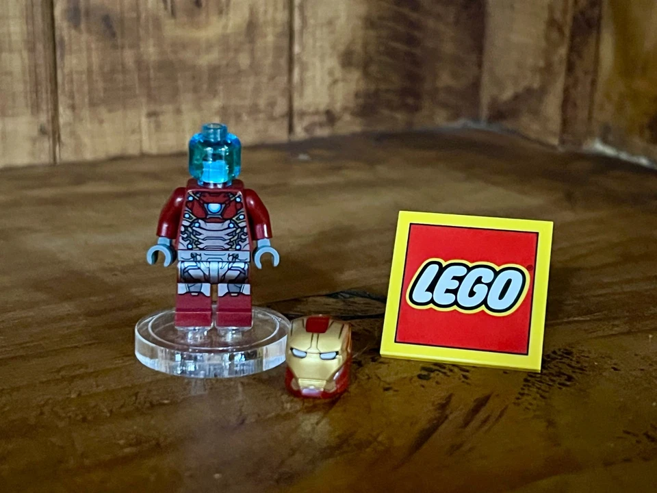 LEGO Marvel 2017 Iron Man (sh0405) Mark 47 Armadura con cabeza trans-azul Raro/retirado Foto 3 de 4