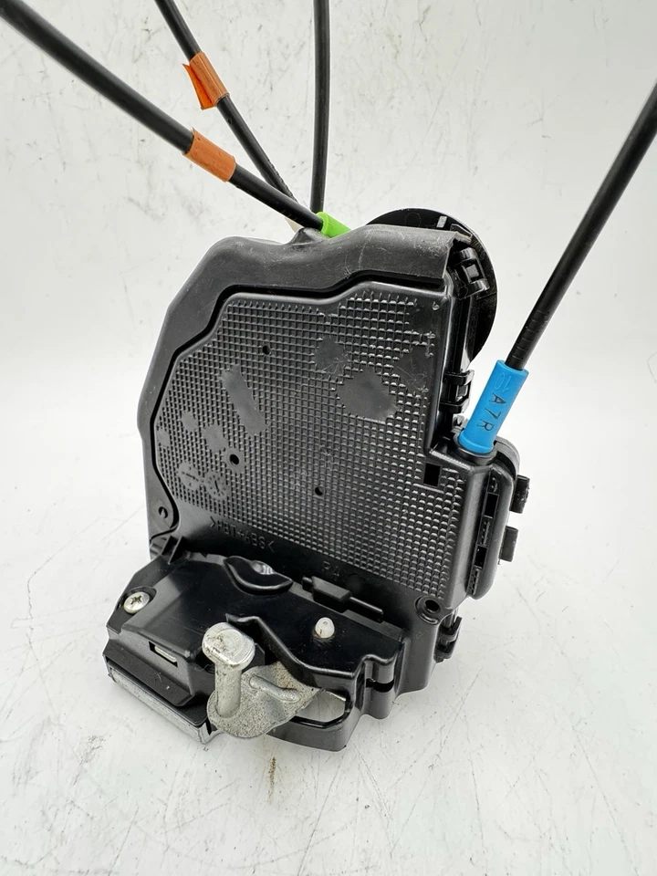 2012-2019 TOYOTA PRIUS C ЗАДНЯЯ ПРАВАЯ ДВЕРЬ ЗАМОК ЗАЩЕЛКА ПРИВОД OEM 69050-06100 - Изображение 4 из 4
