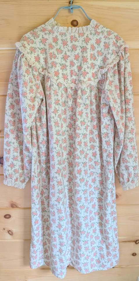Camisón clásico de franela de algodón floral talla L Lanz of Salzburg Cottagecore Foto 3 de 4