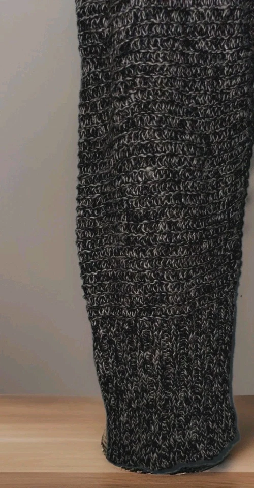 Eileen Fisher Suéter Grande Cuello en V jaspeado Negro Blanco roto Usado en Excelente Condición Foto 4 de 4