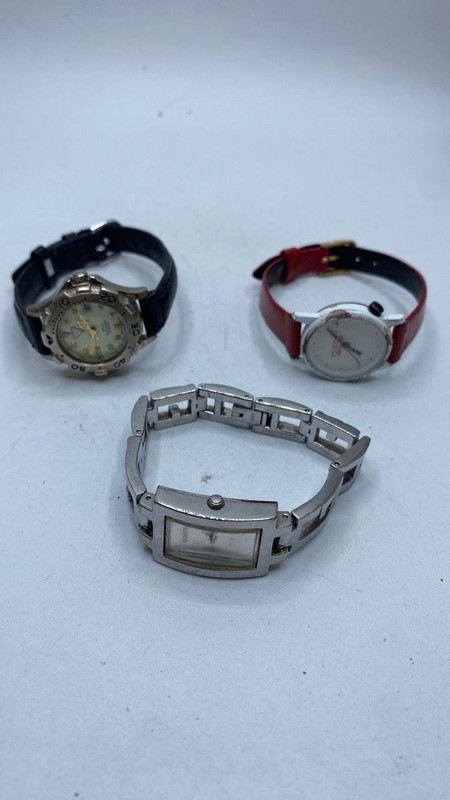 Guess Women's Wrist Watch Bundle 3 pcs 79.6g