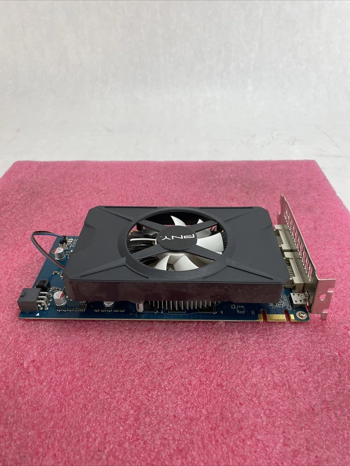 PNY Tech Nvidia GTX 550 Ti GDDR5 1GB PCIe Graphics Card - Image 3 of 4