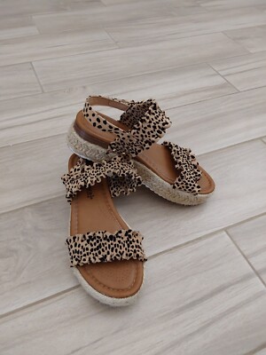 Natural Reflections Beige/Black Dot Platform Espadrille Sandal.       Size 7