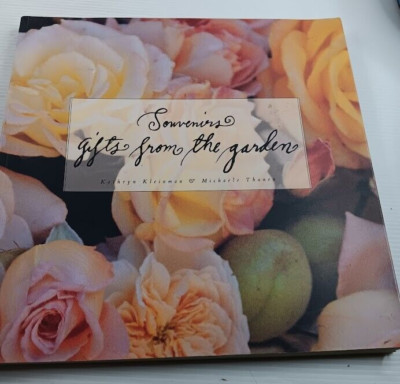 Souvenirs: Gifts from the Garden By Kathryn Kleinman, Michaele- Paperback