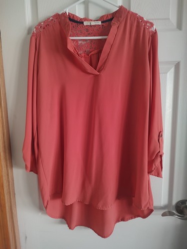 Rewind Size XL 3/4 Sleeve Lace Back Coral Top