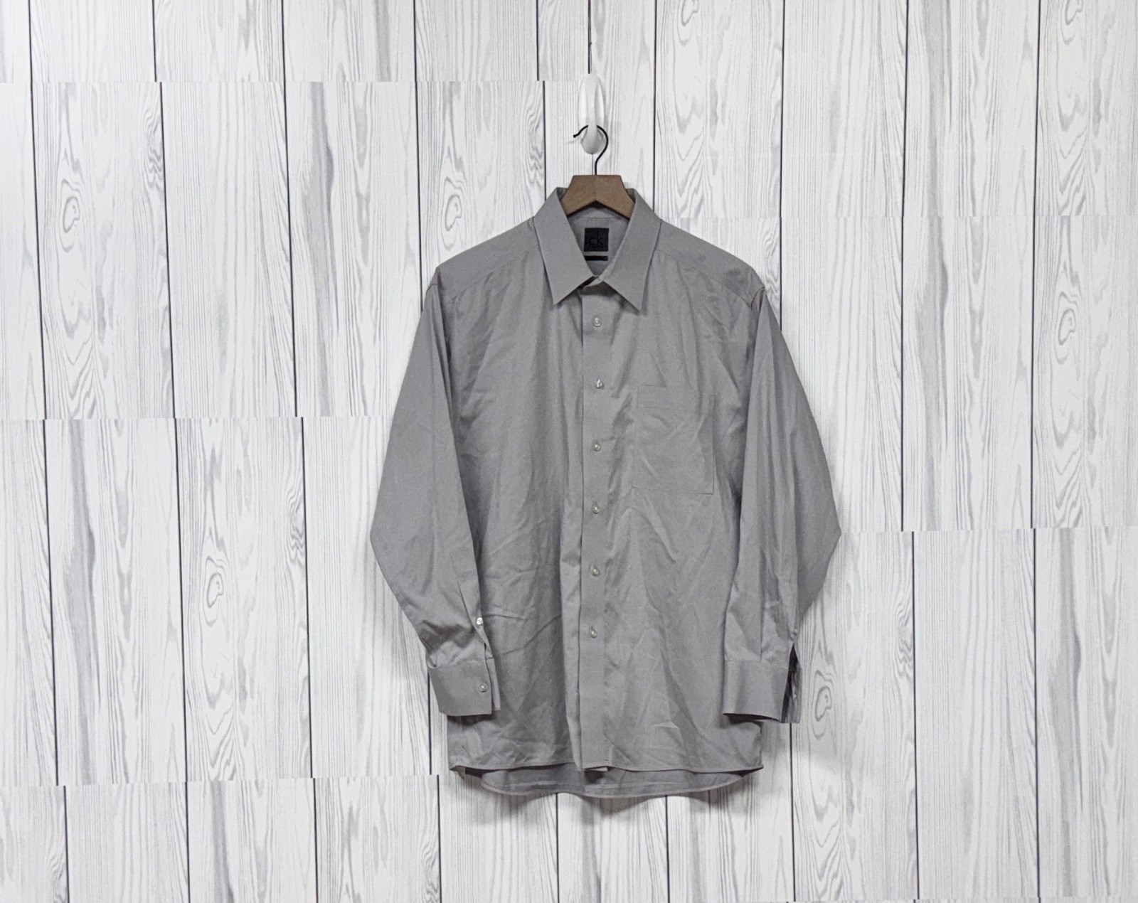 Calvin Klein dress shirt mens size 16.5-32/33 button up long sleeve gray no iron