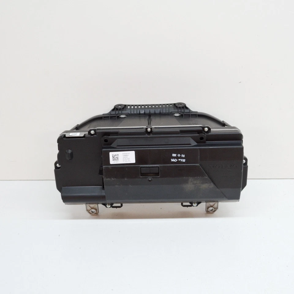 VOLVO XC40 B4 Instrument Cluster Speedometer 32320737 2.0 Hybrid 145KW 2021 Foto 2 de 4