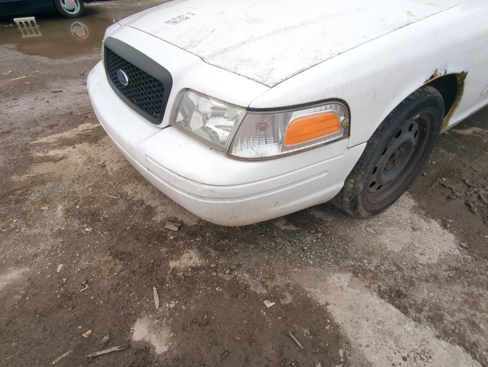 2006-2011 Ford Crown Victoria Front Bumper - Oem PM3MV - Imagem 3 de 3