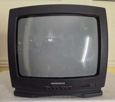 Vintage Magnavox CRT TV 13  Model 13PR12 C221 Tested Works Excellent