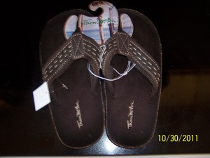 thom mcan flip flops