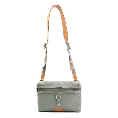 Auth LOUIS VUITTON Monogram Titanium Messenger PM Crossbody Bag  