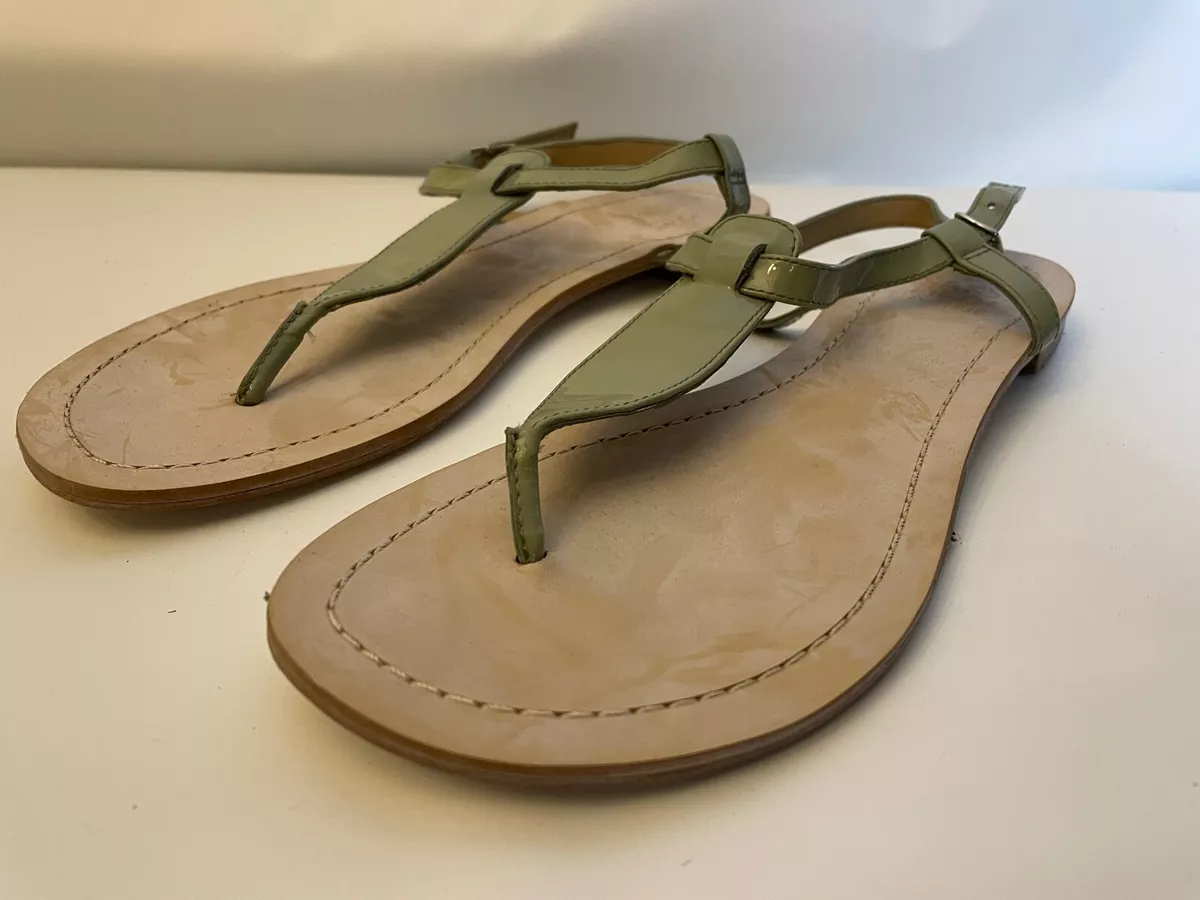 Saks Fifth Avenue Gillie Flat Thong Sandals Olive Green New Sz 7.5M
