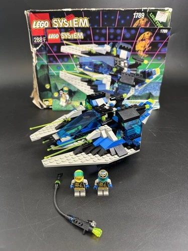 LEGO 1789 Space Unitron Star Hawk II  Complete Set with Box and Instructions