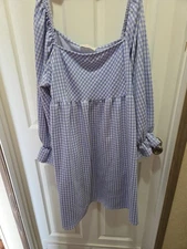 Sugarfox Off the shoulder dress With Pockets Size 1X