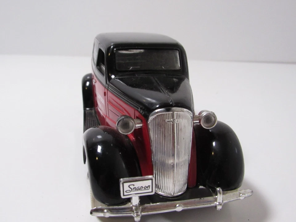Banco de monedas de entrega Chevy 1937 sedán diecast a presión A.H. Lafoon # MC3-15 Foto 2 de 4