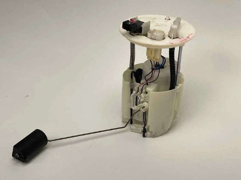 Mitsubishi Lancer 2008-2016 Fuel Pump Assembly FWD - Image 2 of 4