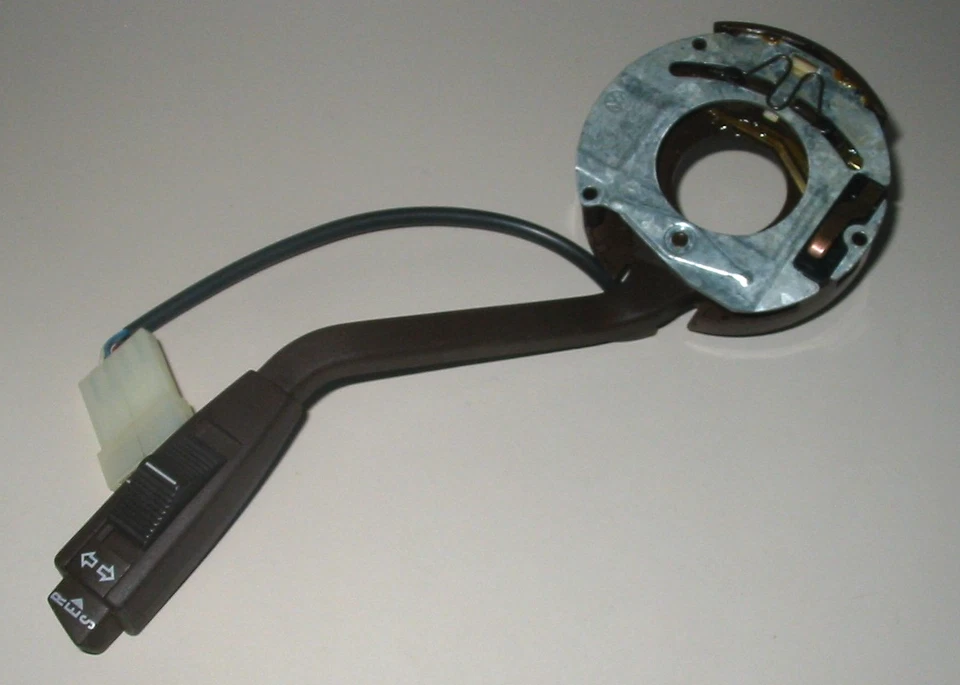 Interruptor de palanca de dirección de control de crucero Audi 80 4000 tipo 81 85 B2 quattro marrón GRA Coupe NUEVO Foto 3 de 4