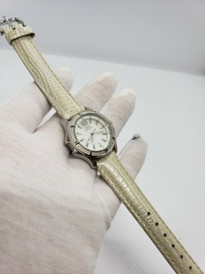 Invicta Women