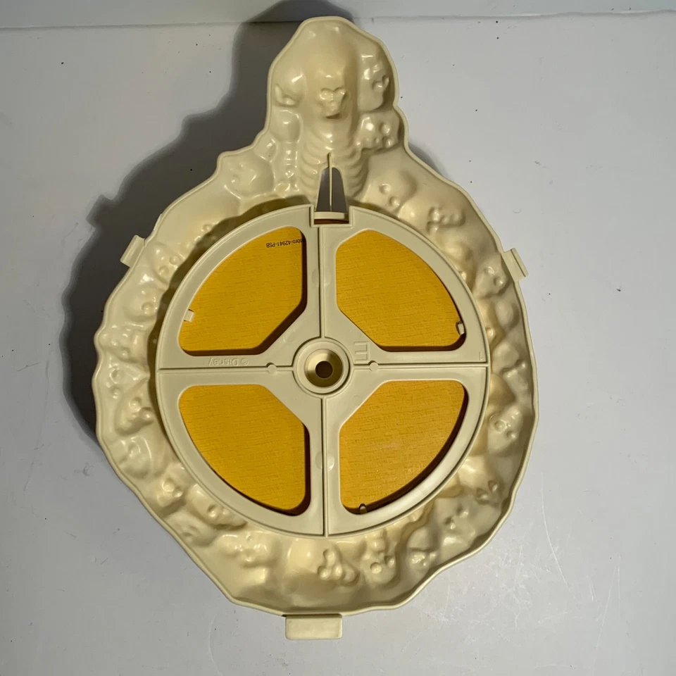 Game Of Life Pirates of the Caribbean Dead Man’s Chest Replacement Part Spinner - Image 3 of 4