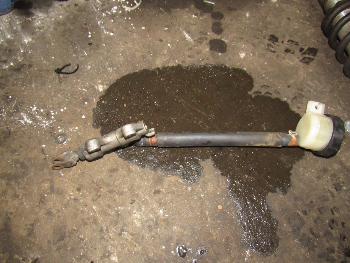 9/24 のぶぶ様 1999 99 Kawasaki ZX-9 ZX900 R Rear Brake Master Cylinder | eBay