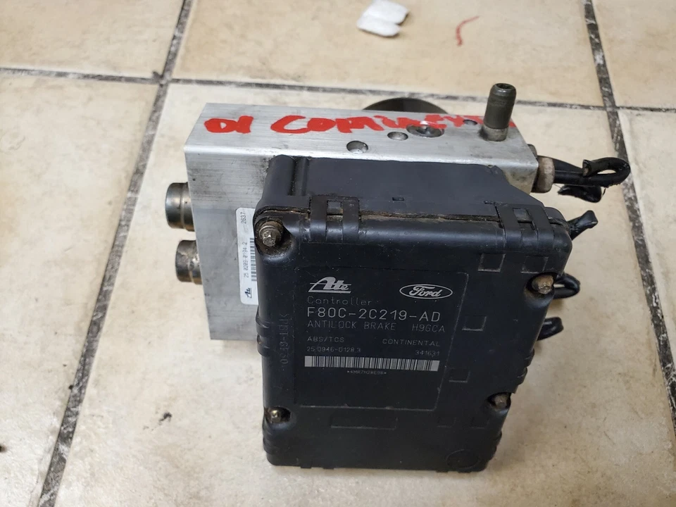 1998 1999 2000 2001 2002 LINCOLN CONTINENTAL ABS PUMP MODULE F80C-2C219AD - Image 2 of 2