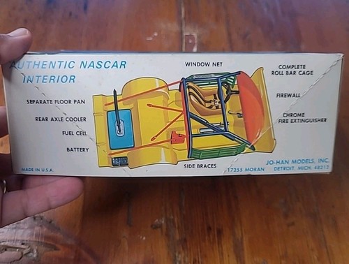 VTG~JO-HAN 1/25~ 1972 FORD TORINO NASCAR RACER CAR MODEL Kit~GC-2600:200 - Picture 7 of 15