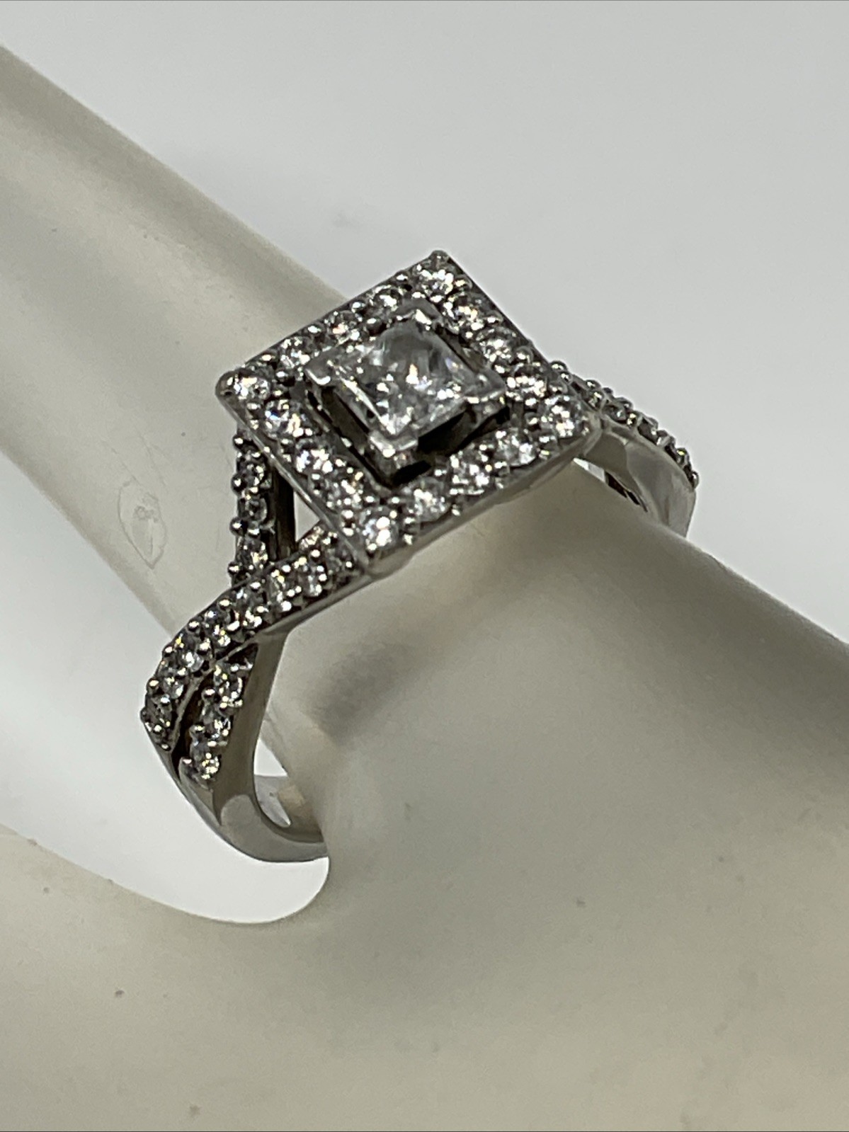 Engagement Ring Solid 13K W. Gold Solitaire Princ… - image 7