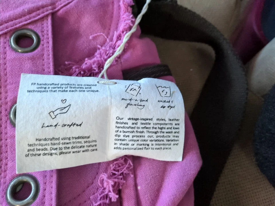 Bolsa de mensajero Free People Shadowboxer Foto 3 de 4