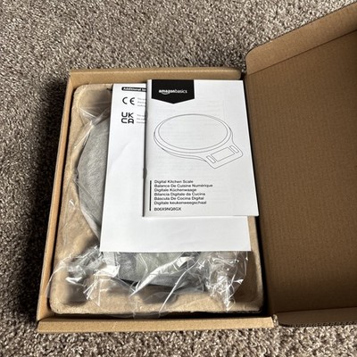 Amazon Basics Digital Kitchen Scale Weighs up to 11 pounds NIB New Never Used