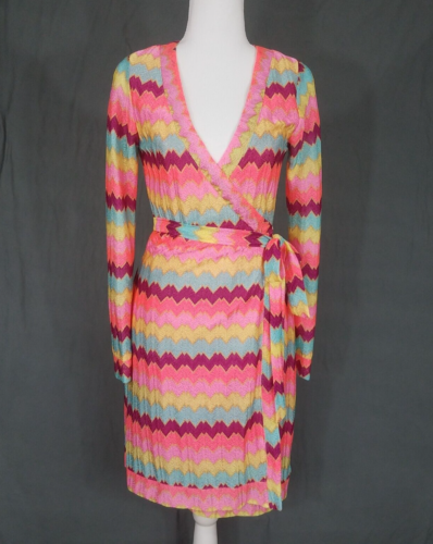 Rubber Ducky Wrap Dress S Pink Colorful Chevron Retro 60s 70s Fun Open-Knit - Afbeelding 1 van 21