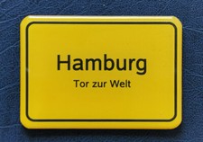 K&uuml;hlschrank und Deko Magnet Ortschild Hamburg Tor zur Welt