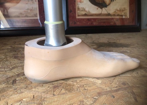 prosthetic left leg below knee - Picture 4 of 12