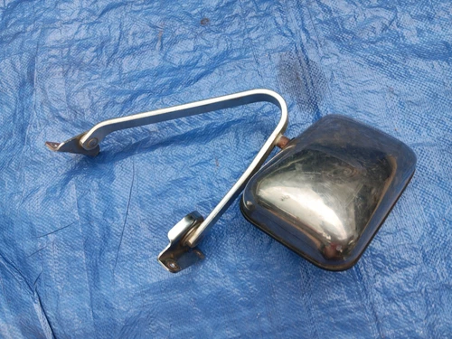 One side view mirror for 90's Ford truck
