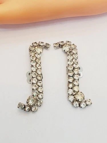 Vintage Dress Clips Pair 1920’s Art Deco Silver Tone Accent Jewelry (38)