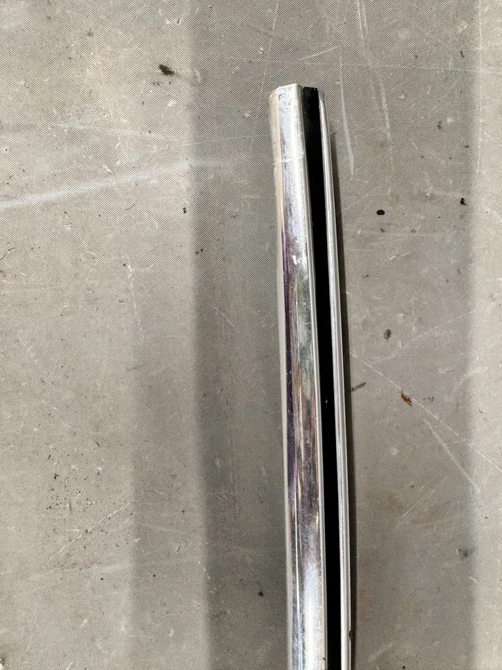 Lámpara trasera Ford Econoline 1975-1991 furgoneta biseles moldura E100 E150 E250 Foto 2 de 4