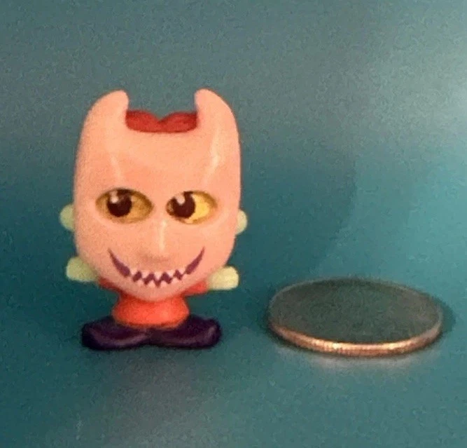 Disney Doorables - Pesadilla antes de Navidad - Lock Am brilla en la oscuridad Foto 3 de 3