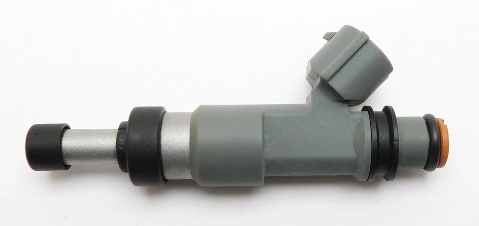 JUEGO 4 INYECTORES DE COMBUSTIBLE DENSON PARA SUBARU FORESTER 2015-2019 2,5**NO CHINA** Foto 2 de 3