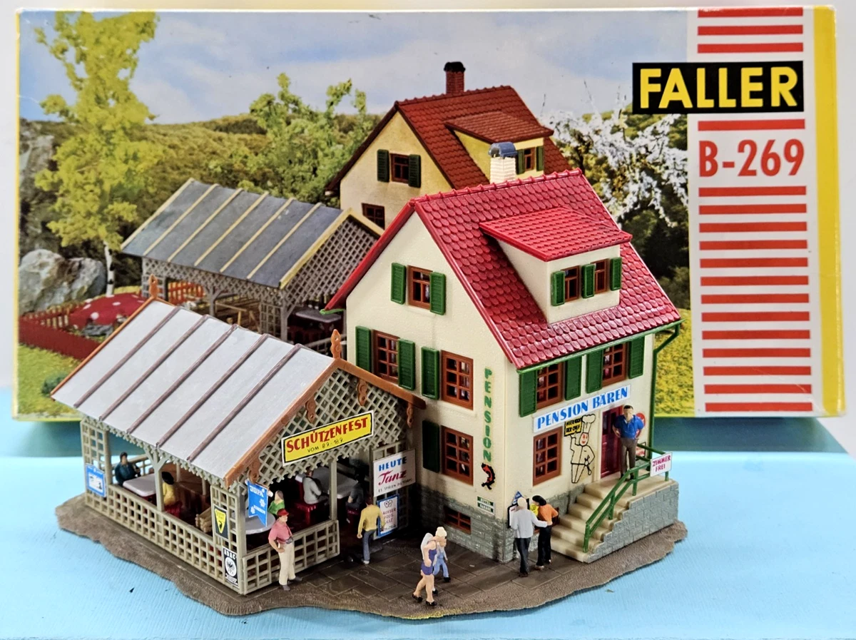 25+ FALLER HO Scale Model Railroad Buildings/Tunnels/Bridges for