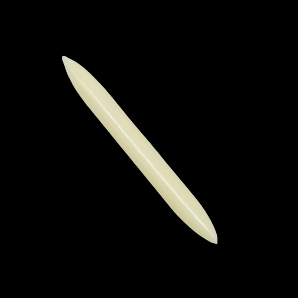 Colmillo tribal de hueso hecho a mano, colmillo de tabique tamaño 14 g a 1/2"" y personalizado disponible Foto 4 de 4