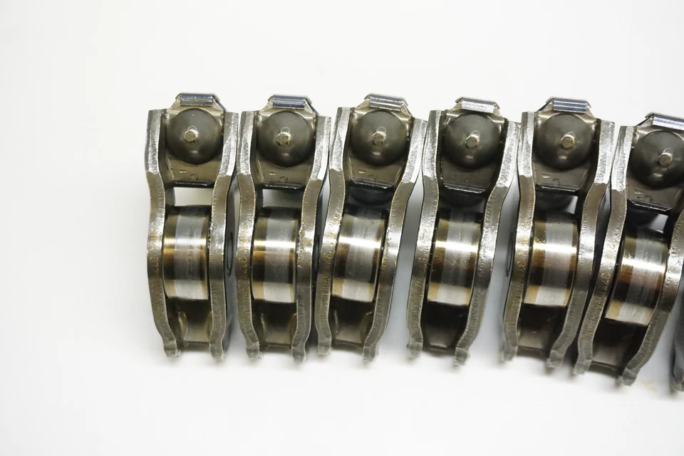 Juego de brazo basculante del árbol de levas de escape Volkswagen Passat 2.0T 2020-2022 06E109409J OEM Foto 2 de 3