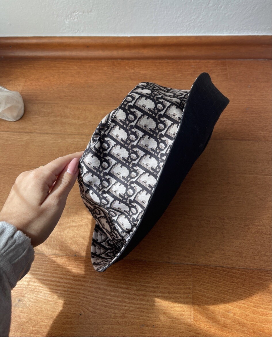 790$ Dior Reversible Teddy-D Bucket Hat 58 | eBay