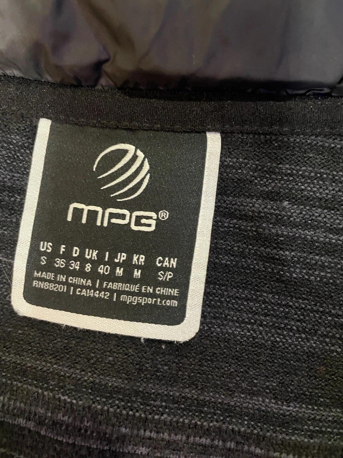mpg puffer vest pockets full-zip quilted jacket