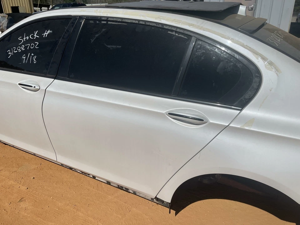 09-15 BMW SERIE 7 ALPINA B7L B7 F02 N63 PUERTA TRASERA IZQUIERDA LADO CONDUCTOR OEM Foto 2 de 4