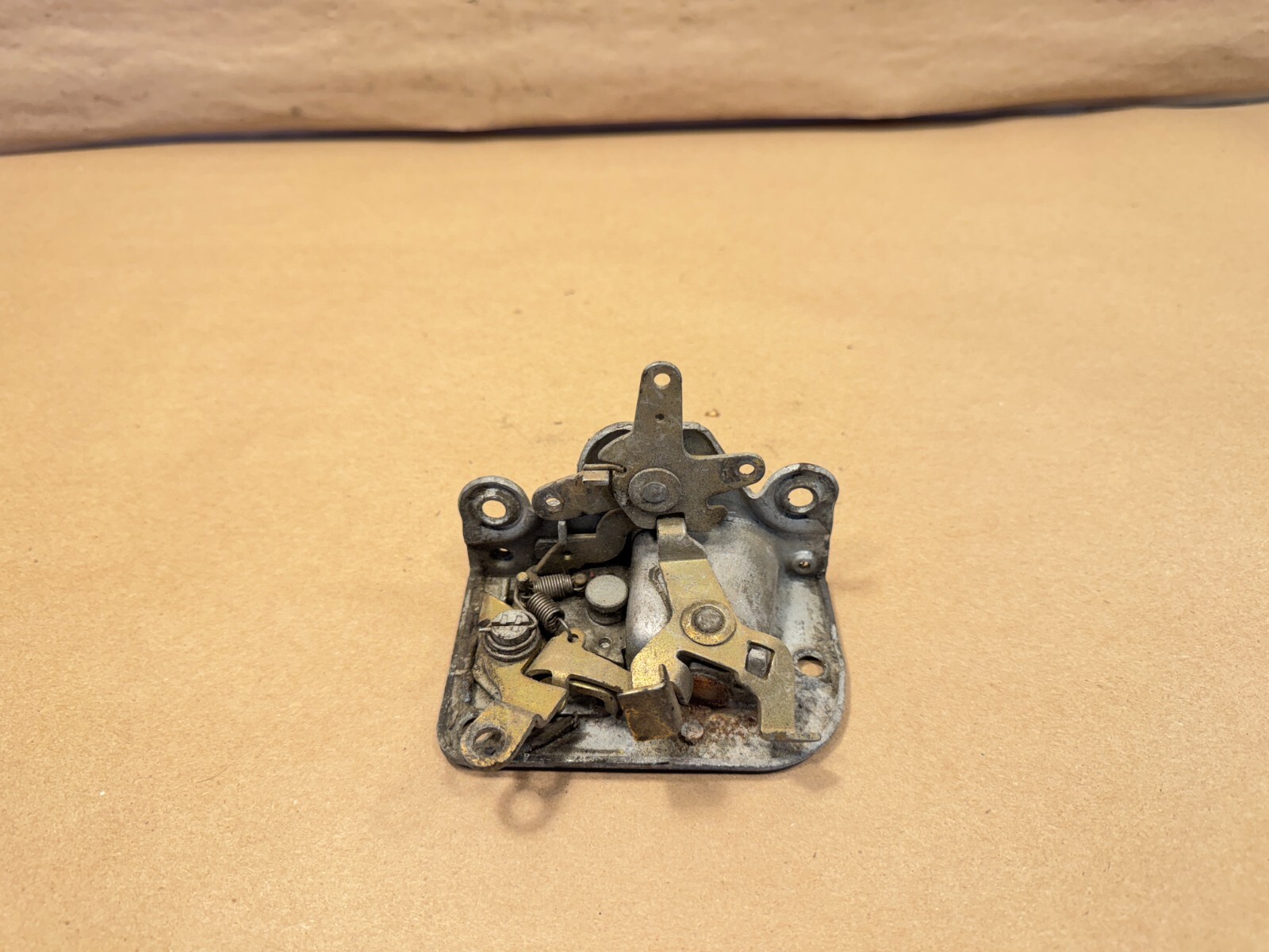 Ferrari 308 LH Left Door Latch OEM PN 20170908